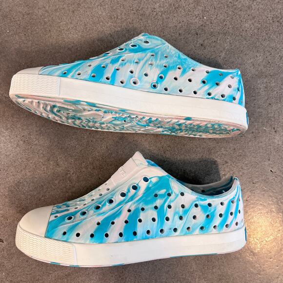 Native Jefferson Aqua marbled gender neutral youth size 1 water hybrid shoes - Picture 6 of 8